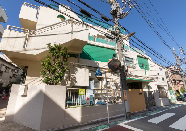 荒川保育園(徒歩9分・約710m)