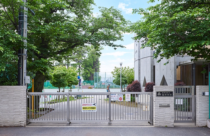 
ひなたの森保育園 徒歩3分(約180m)
